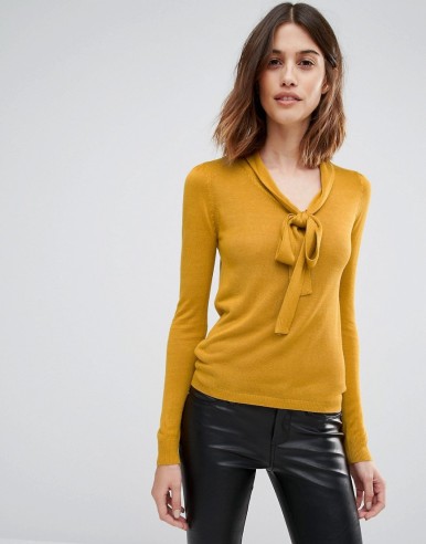 Mustard coloured sweater